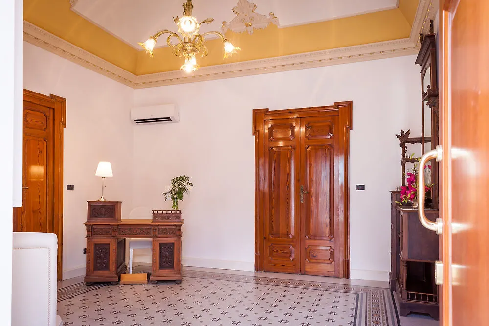 Palazzo Montalbano Bed & Breakfast Scicli